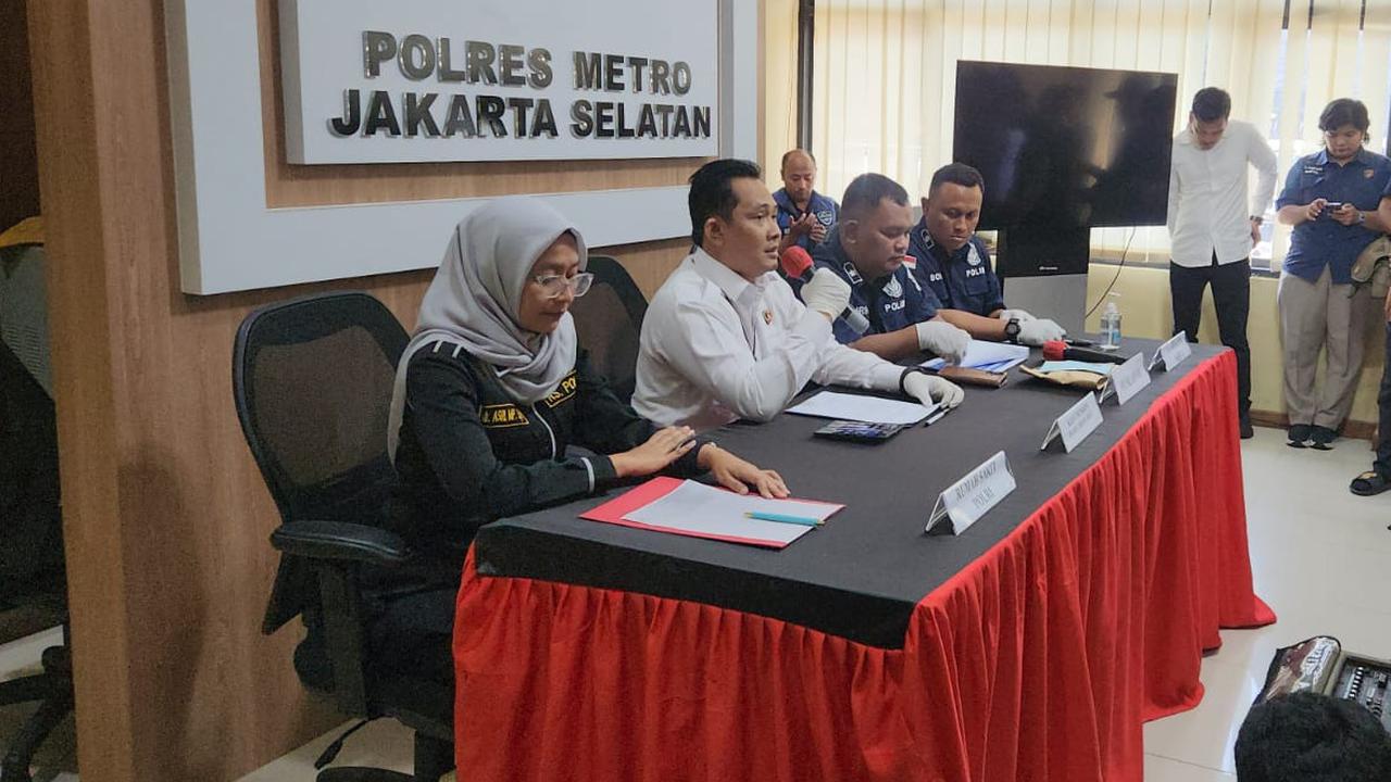 Kasat Reskrim Polres Metro Jakarta Selatan AKBP Bintoro menutup kasus kematian Brigadir RAT karena dipastikan bunuh diri.
