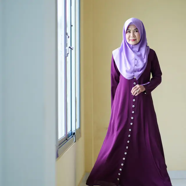 Model Gamis Terbaru untuk Usia 60 An/Meta AI