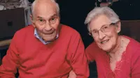 George Kirby dan Doreen Luckie memecahkan rekor sebagai pasangan dengan jumlah usia paling banyak yang pernah ada di dunia. Saat pernikahan berlangsung di 13 Juni 2015, George berusia 103 tahun dan istrinya menginjak usia 91 tahun. (huffingtonpost.co.uk)