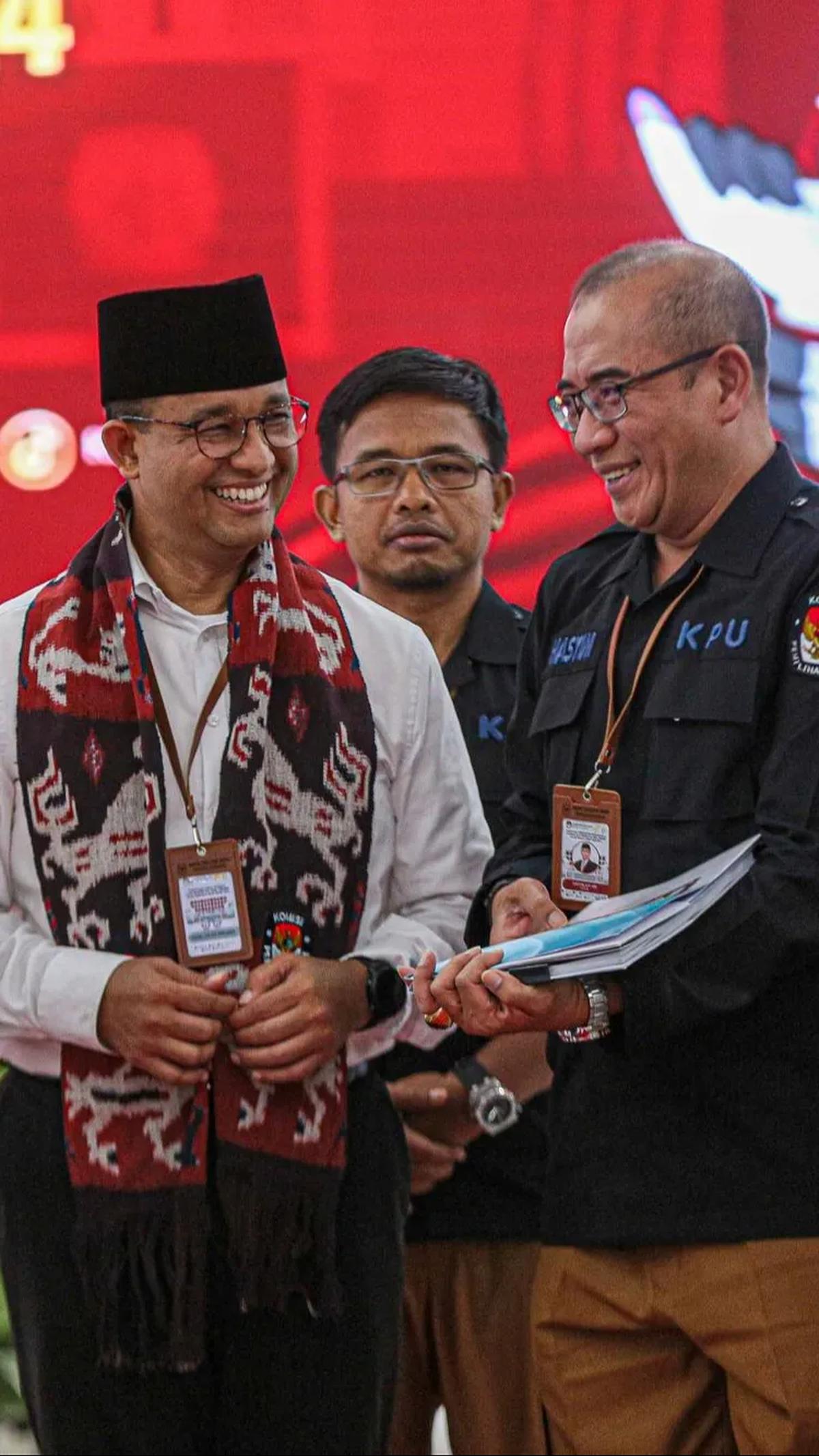 Setelah Anies-Cak Imin, pasangan Ganjar Pranowo-Mahfud MD akan mendaftar di hari yang sama pukul 11.00 WIB.