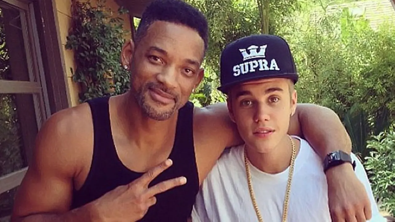 justin-bieber-will-smith-131122c.jpg
