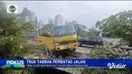 Simak informasi dalam Fokus Pagi edisi (04/08) dengan pilihan topik-topik sebagai berikut, Bocah 8 Tahun Mengendarai Mobil, Bus Terjun ke Jurang, Delapan Orang Terluka, Kebakaran Landa Ruko, Harapan Medali dari Cabang Bulu Tangkis, Tebing Longsor Tim...