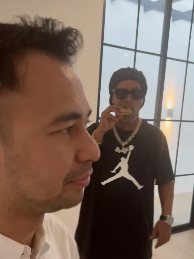 [Fimela] Raffi Ahmad dan Ronaldinho
