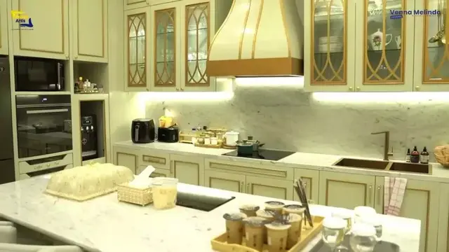 Potret Dapur Rumah Putri Zulkifli Hasan, Bergaya Mewah dengan Pintu Rahasia