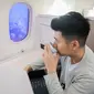 Unggahan tulisan tangan pramugari Garuda oleh vlogger Rius Vernandez berbuntut panjang. (dok.Instagram @rius.vernandez/https://www.instagram.com/p/BuyDEWwHSx0/Henry)