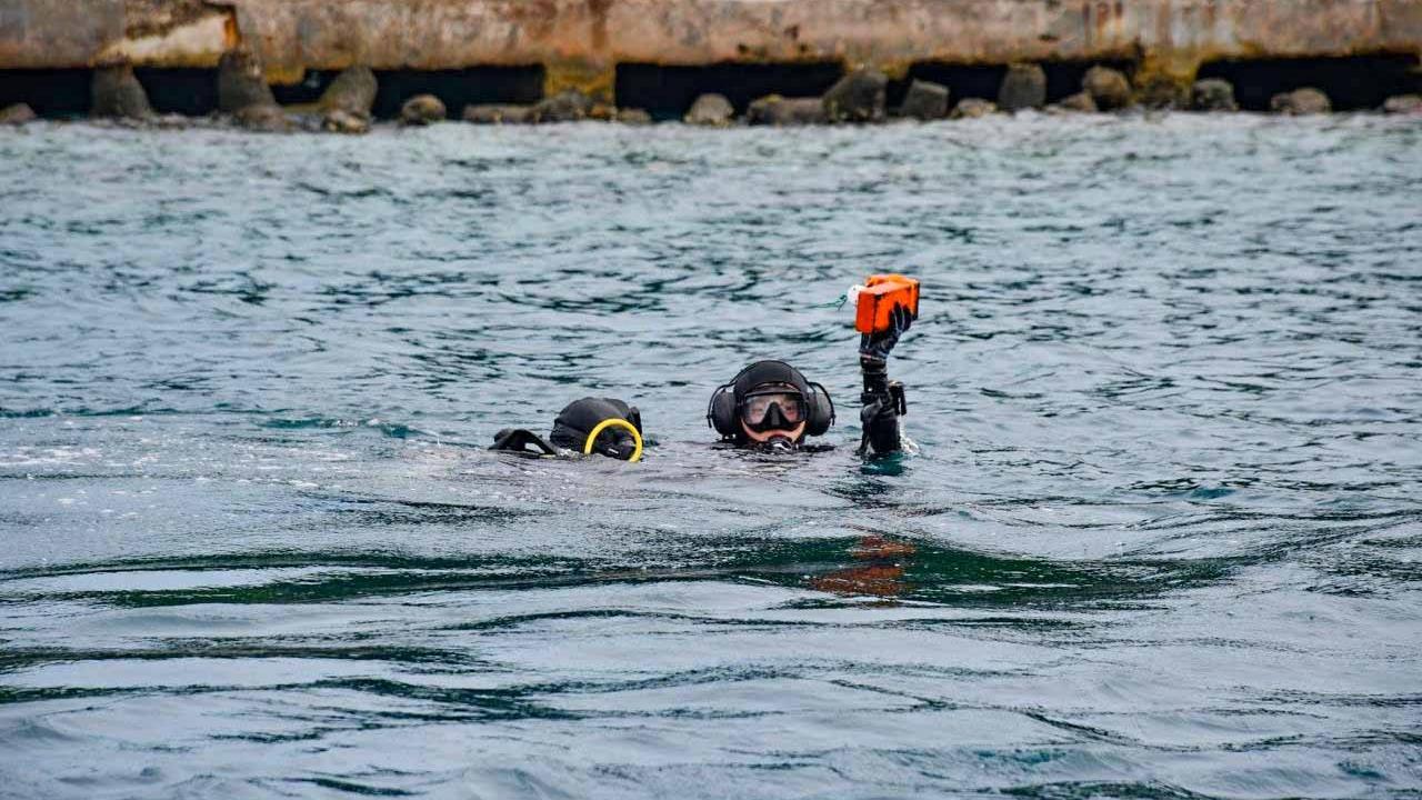 FOTO: 91 Personel Gabungan TNI AL-Korea Selatan Latihan Penyelamatan Bawah Laut