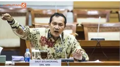Wakil Ketua KPK Saut Situmorang mengatakan, pihaknya kini terus mempelajari kasus dugaan korupsi pembangunan pusat olahraga di Hambalange, termasuk keterlibatan pihak luar pasca penetapan Andi Zulkarnaen Senagai Tersangka.