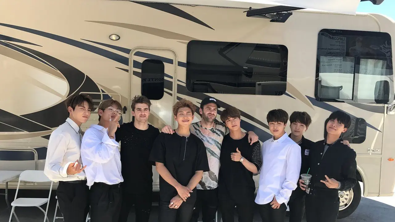 The Chainsmokers dan BTS 