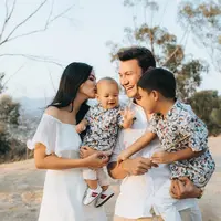 Demi membahagiakan anak, Titi Kamal rela menahan malu. (instagram/titi_kamall)