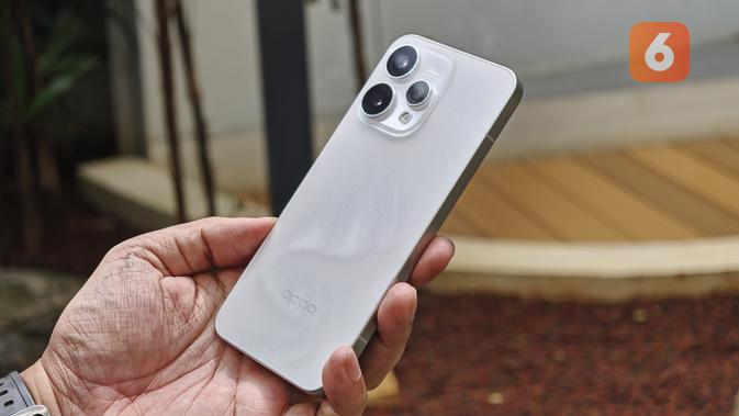 Oppo Reno15 5G. (Liputan6.com/Yuslianson)
