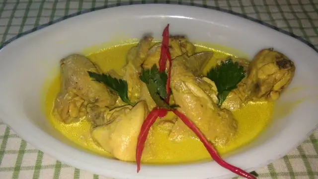 Opor ayam original