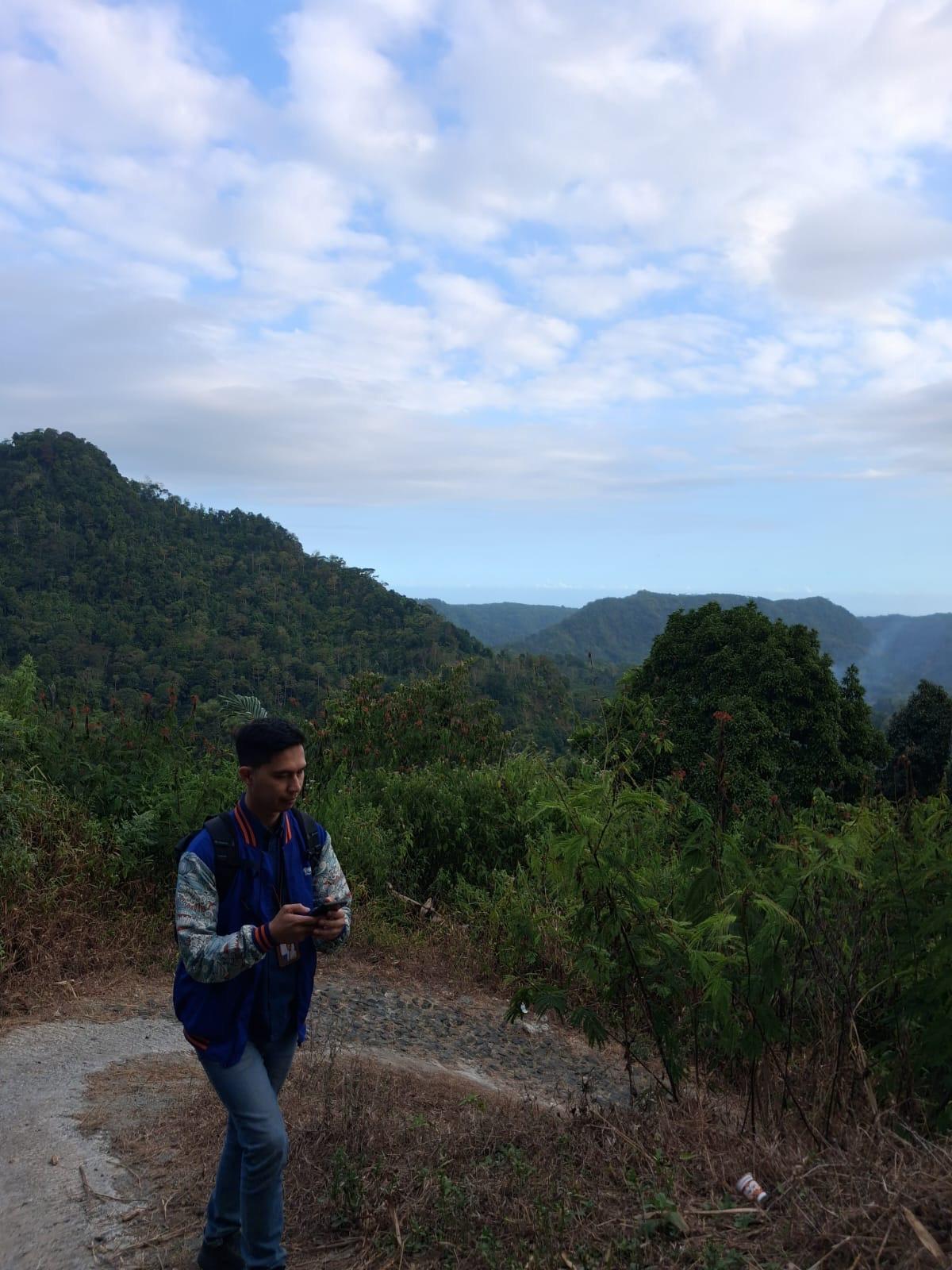 Tak Gentar Medan Sulit, Kisah Mantri BRI Dampingi Pelaku Usaha Cianjur Selatan