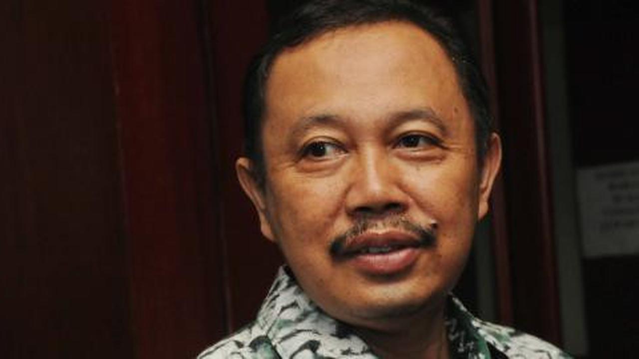  Nyoman tanggapi tuntutan Dadong