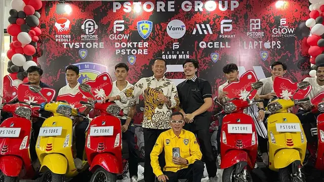 Timnas Futsal Indonesia dapat hadiah Vespa.