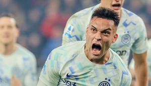 Selebrasi Lautaro Martinez dalam laga  Serie A antara Genoa vs Inter Milan, Senin (15/12/2025). (Tano Pecoraro/LaPresse via AP)