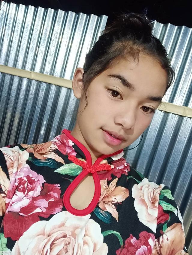 Pesona Chetryn, Kakak Perempuan Betrand Peto (sumber: instagram/chetrynpeto)