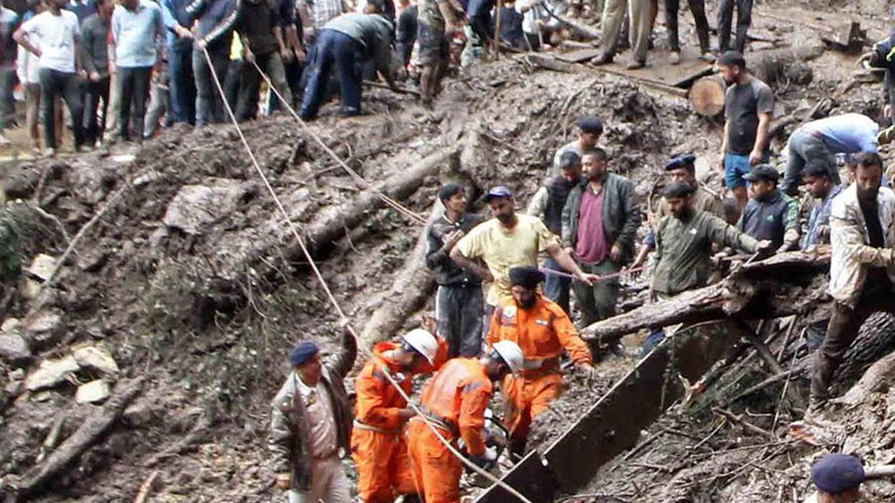 FOTO: Dahsyatnya Tanah Longsor Dipicu Hujan Lebat di Wilayah Himalaya India,  50 Orang Tewas
