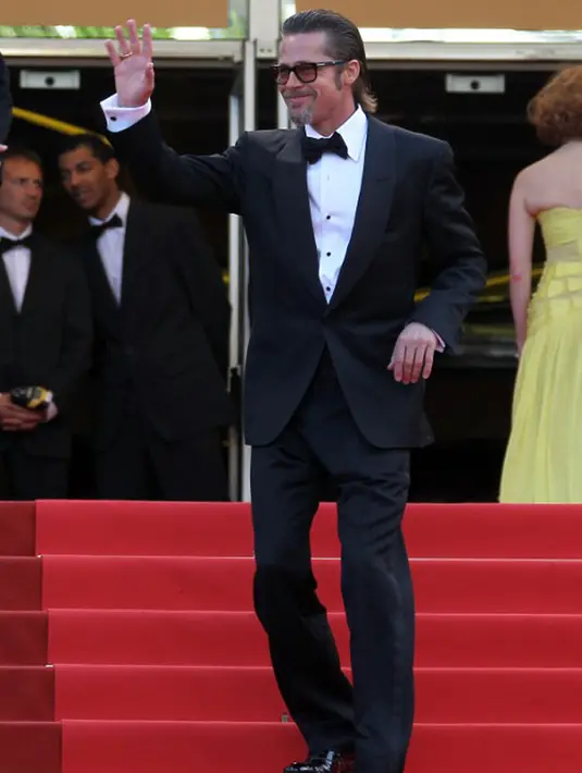 “Dia merangkai agenda bermain di kediamannya dan membuat taman bermain kecil di rumahnya di kawasan Loz Feliz dimana mereka dapat bermain bersama anak-anak dengan nyaman,” tambah sumber. (AFP/Bintang.com)