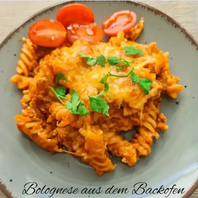 Resep Makaroni Bolognese.  foto: Instagram @mix_my_food