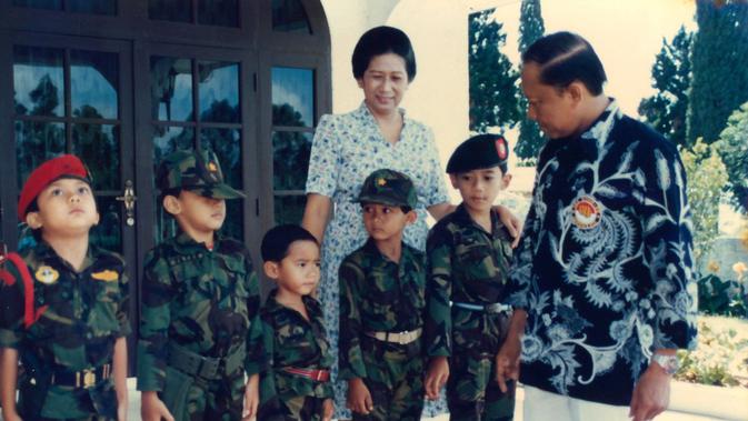 AHY Kenang Wasiat dan Pelajaran Hidup dari Sarwo Edhie Wibowo soal Kebenaran