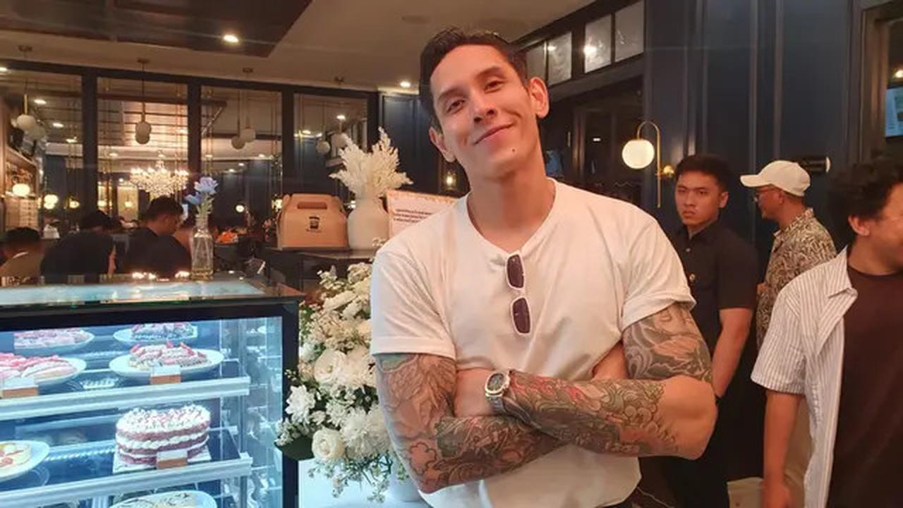 Diam-Diam Ganindra Bimo Hobi Cari Kedai Kopi 'Hidden Gem', Terbaru Ada di Depok