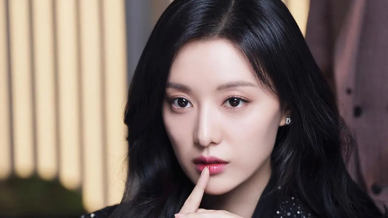 Kim Ji Won, Aktris Korea Selatan Terlahir dengan Zodiak Favorit Banyak Orang (Sumber: Instagram @geewonii)