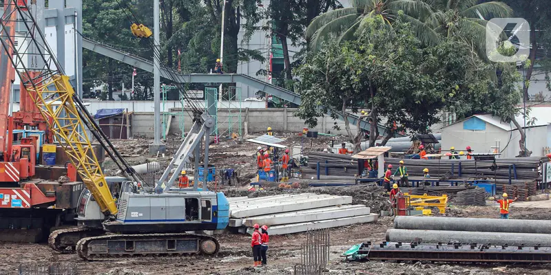 Proyek Perluasan Stasiun Tanah Abang Terus Dikerjakan