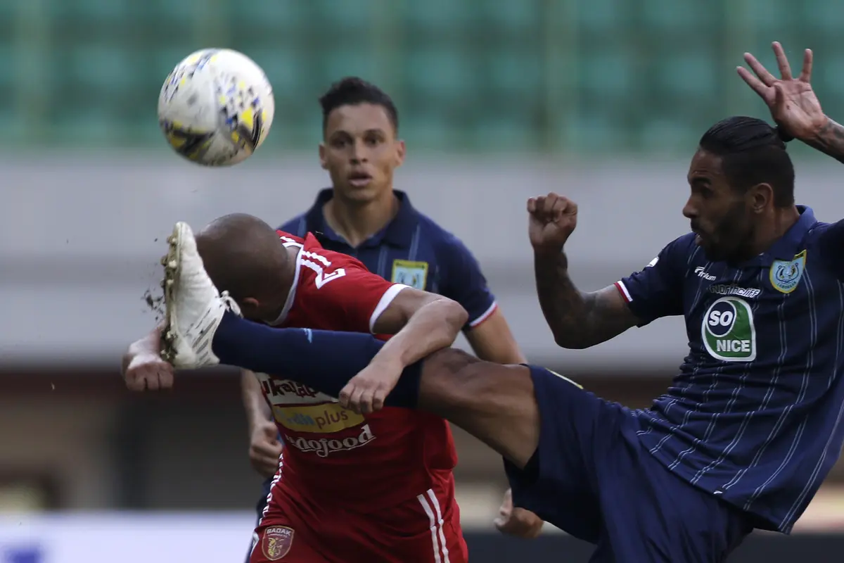 Perseru Badak Lampung vs Persela Lamongan