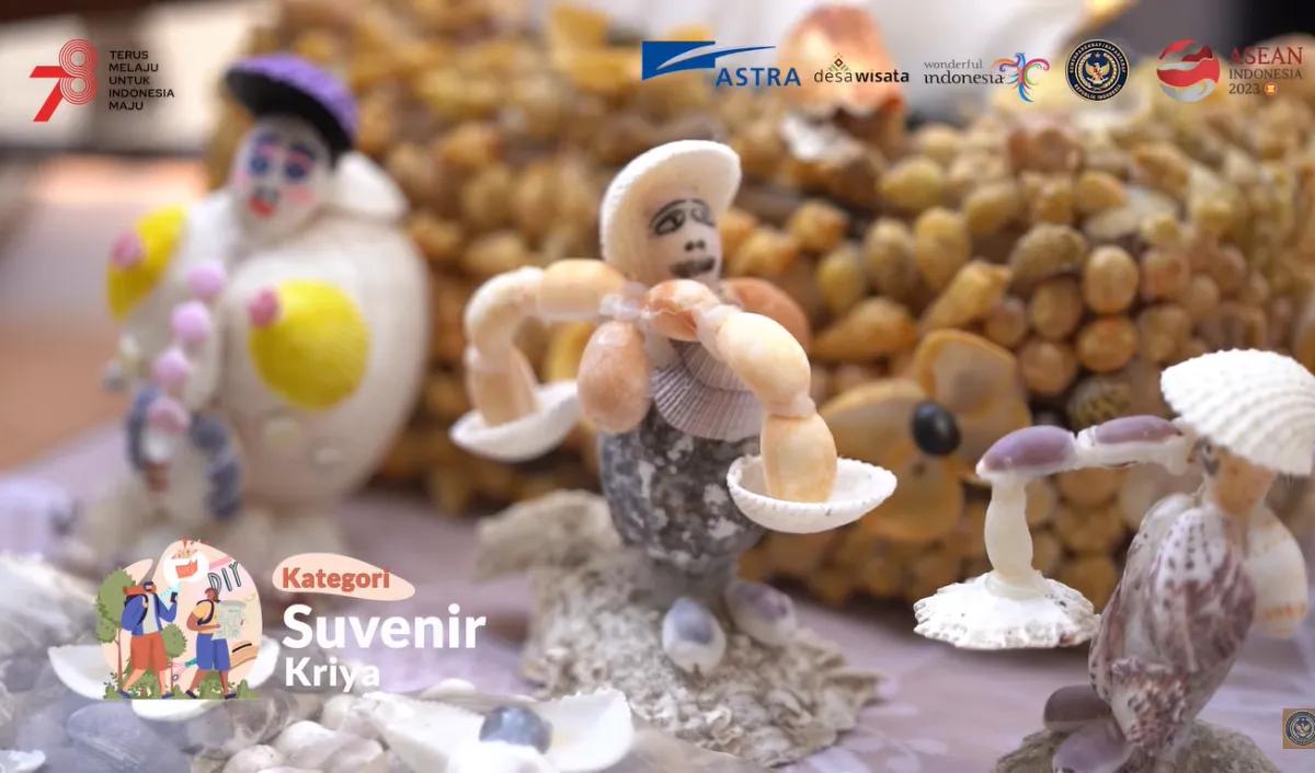 Berbelanja Souvenir sampai Jajanan Tradisional
