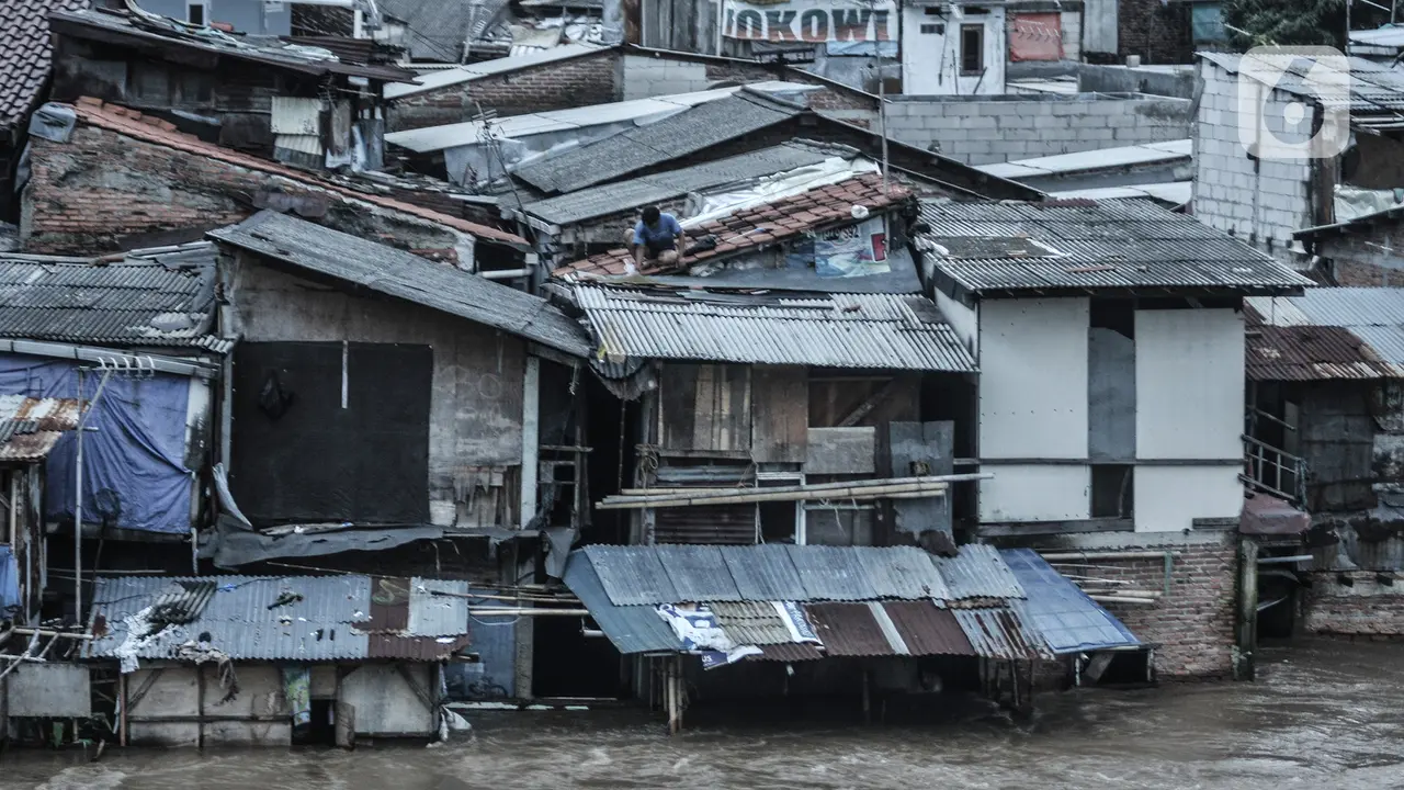FOTO: 42 RW di Jakarta Terendam Banjir