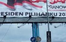 Baliho Raksasa ‘Ganjar Pranowo Presiden Pilihanku 2024’ Tuai Polemik di Jayapura