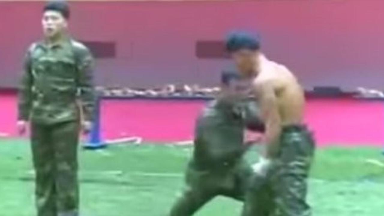 Ngeri, Korea Utara pamer video tentara tak mempan dibacok kapak