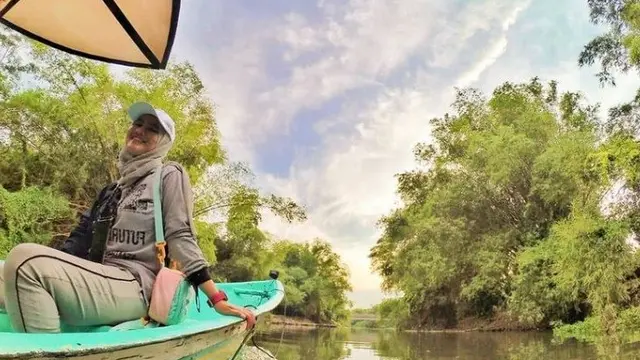 Wisata Perahu Kayu di Taman Senja Ngelo Bantul Yogya, Siapa Mau Ikut?