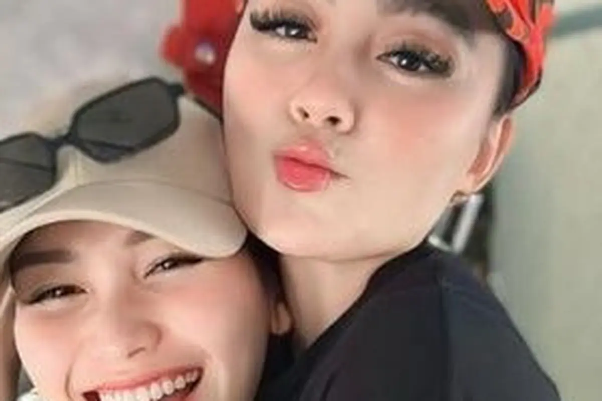 Agnez Mo dan Ayu Ting Ting (Instagram/ayutingting92)