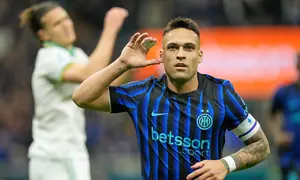 Lautaro Martinez sukses mencatatkan dirinya sebagai pencetak brace melalui dua gol pada menit pertama dan ke-52. (AP Photo/Luca Bruno)