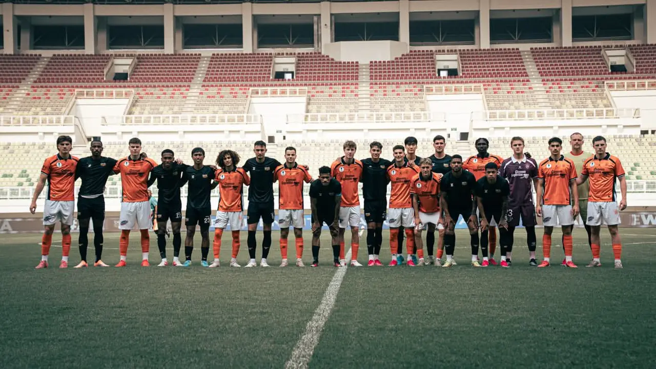 Dewa United versus Brisbane Roar.