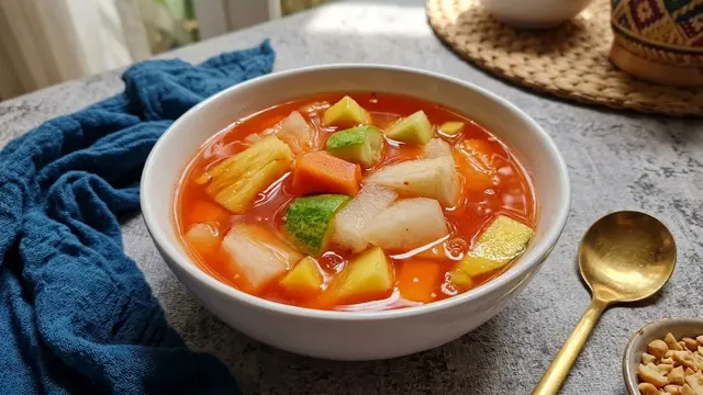 Resep Asinan Buah Tanpa Cuka/AI Generated