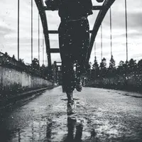 Ilustrasi olahraga di bawah hujan. (Foto: Unsplash/Oscar Söderlund)