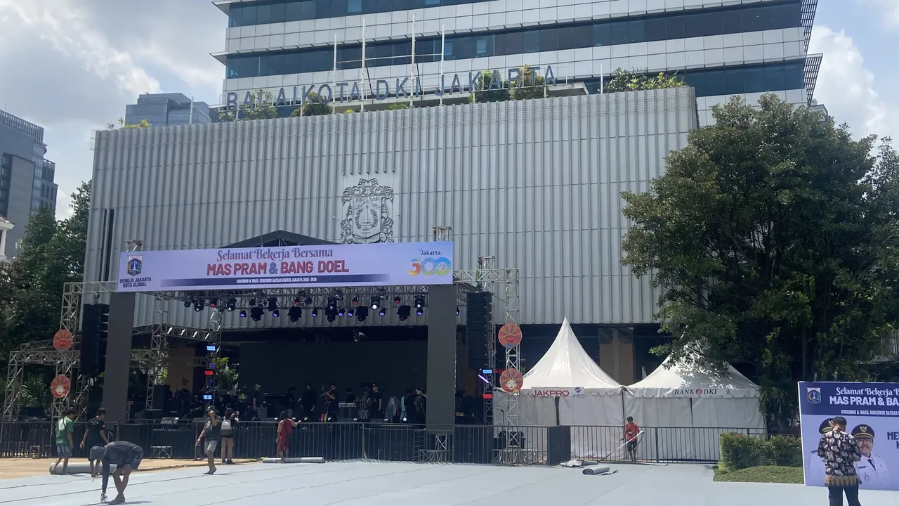Balai Kota Jakarta menyambut kedatangan Gubernur dan Wakil Gubernur Pramono Anung-Rano Karno setelah mengikuti pelantikan di Istana Kepresidenan, Kamis (20/2/2025).