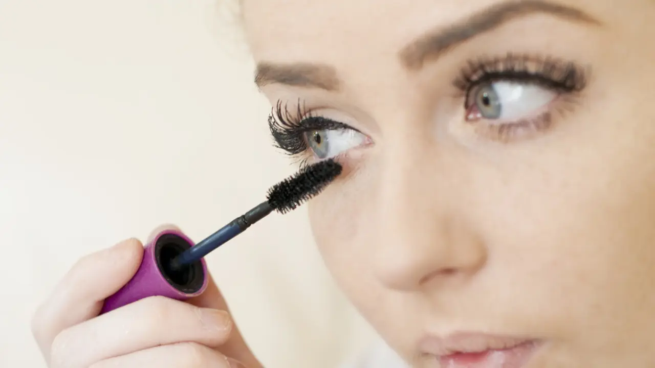 [Bintang] Baru Belajar Dandan? Kamu Wajib Punya 5 Makeup Ini