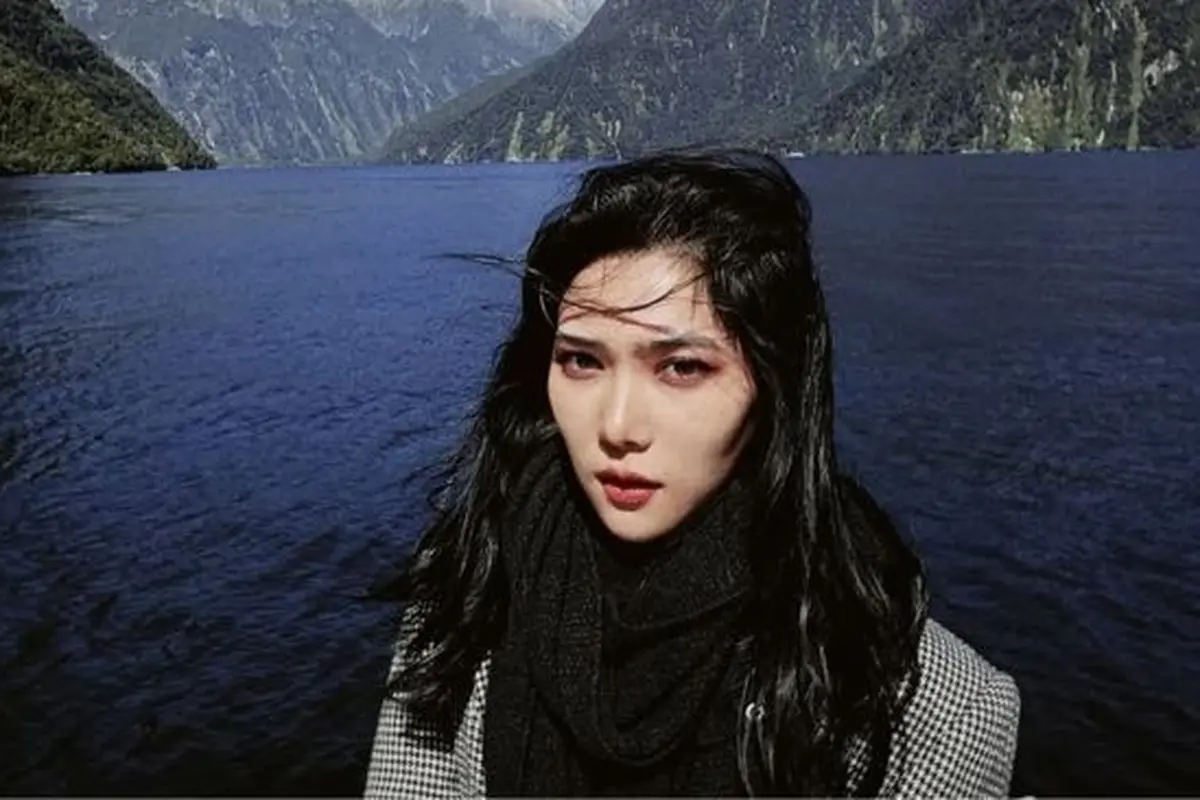 Potret Terbaru Isyana Sarasvati dengan Makeup Simple (credit: instagram/isyanasarasvati)
