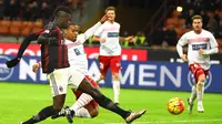 AC Milan vs Carpi (EPA/DANIEL DAL ZENNARO)