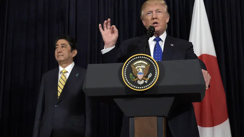 Presiden Trump dan PM Abe menggelar konferensi pers bersama pasca-uji coba rudal Korut