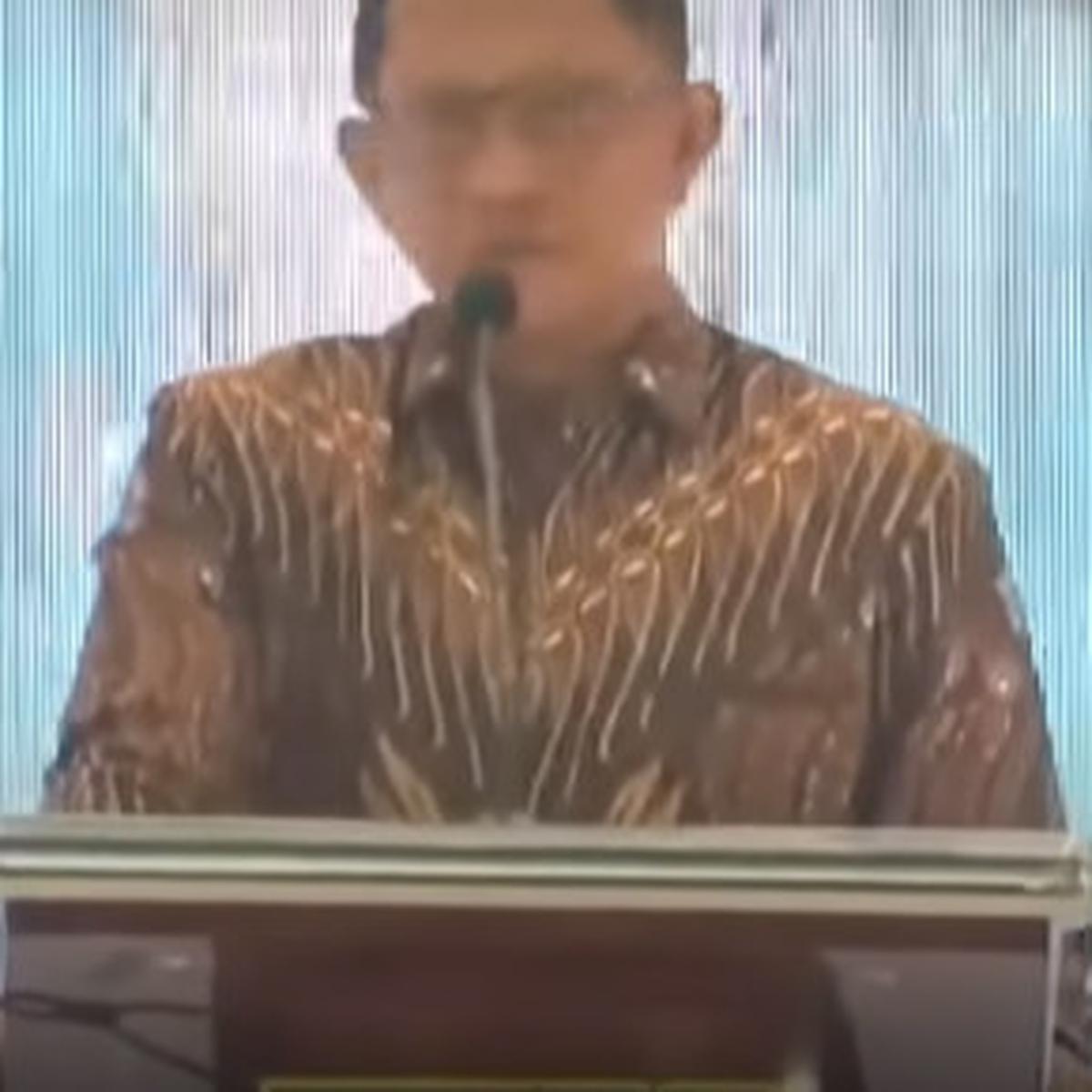 Kocak Mantan Kapolri Lempar 'Jokes Bapak-Bapak' saat Pidato