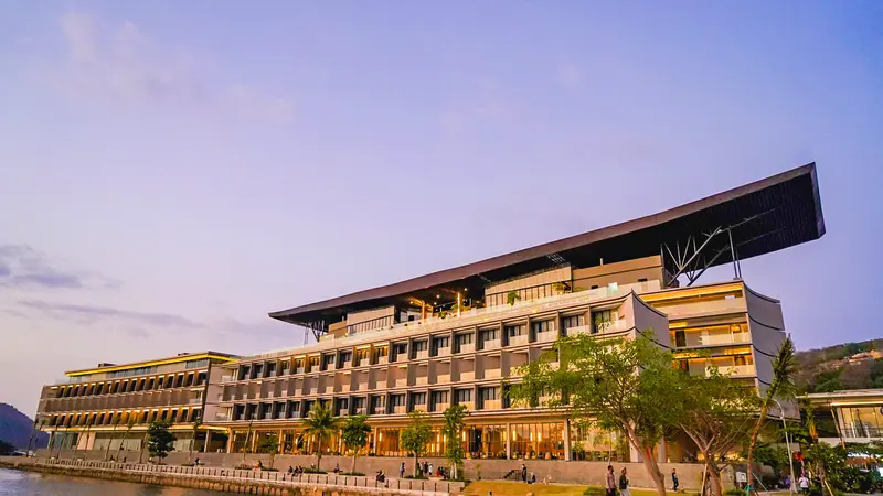Kisah Hotel Meruorah Komodo, dari Pelabuhan Tua Kini Jadi Hotel Megah - Bisnis Liputan6.com