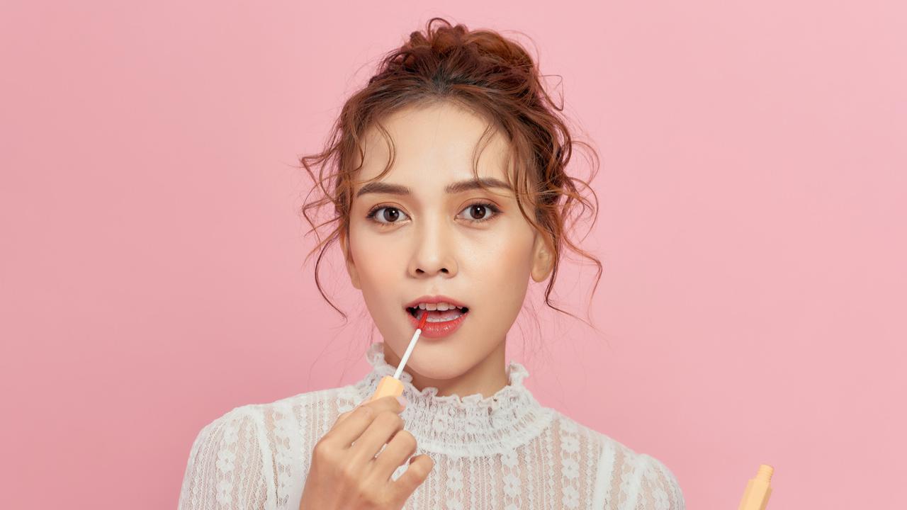 Dari Kelas ke Kafe: Lip Tint Favorit Gen Z Ini Temani Aktivitas Seharian Tanpa Cracky