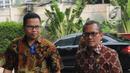 Ketua Komisi Yudisial (KY) Jaja Ahmad Jayus (kanan) mendatangi Gedung KPK, Jakarta, Jumat (13/7). Kedatangan Jaja kali ini terkait kepentingan perpanjangan nota kesepahaman antara KPK dengan KY soal perilaku Hakim. (Merdeka.com/Dwi Narwoko)