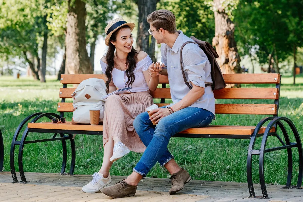 pasangan cinta