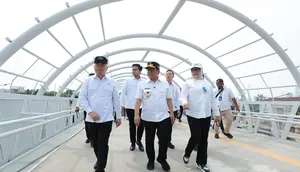 Pramono Resmikan Jembatan dan Stasiun KRL, Stadion JIS Kini Terhubung ke Ancol