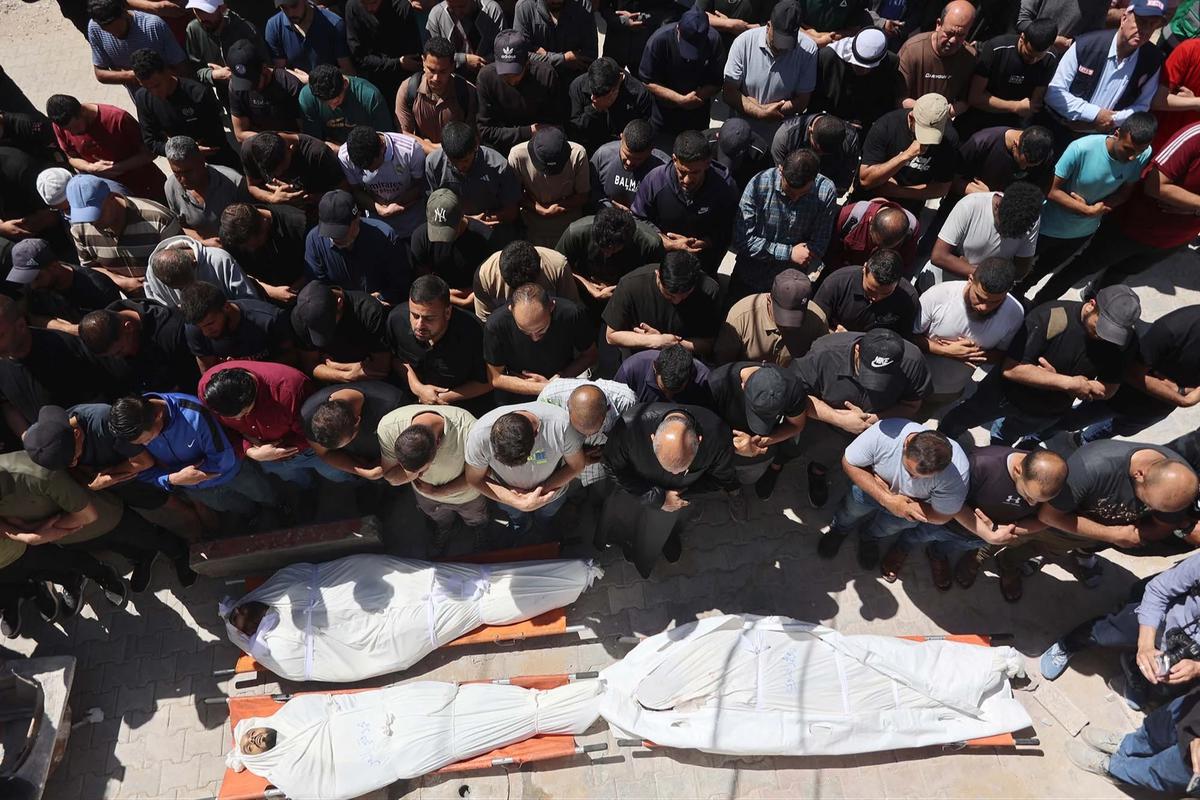 FOTO: Serangan Israel Kembali Guncang Gaza Utara